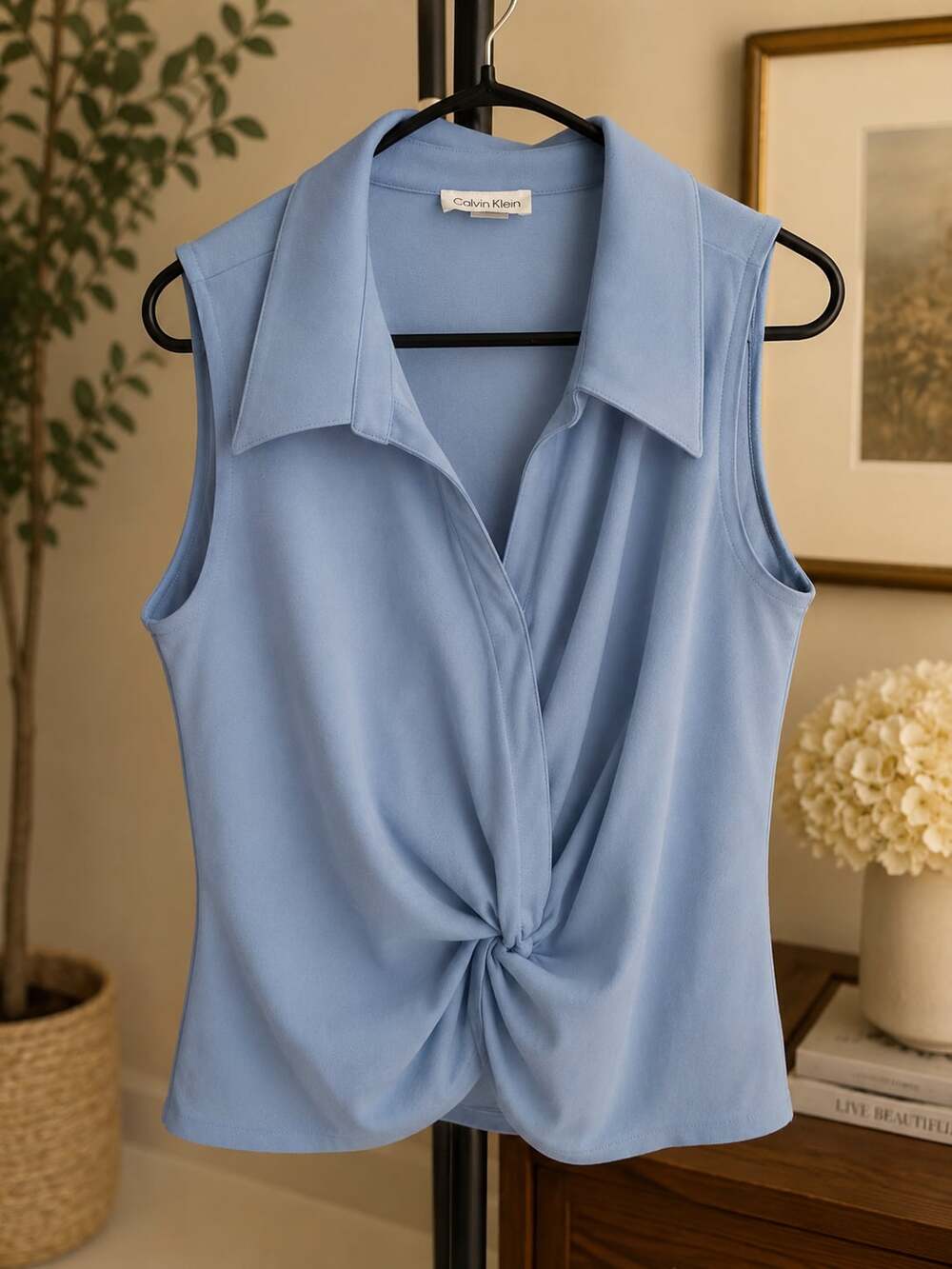 Office to Dinner in Minutes – Sophisticated Calvin Klein Sleeveless Top Size XL